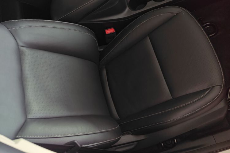 福特 福睿斯 2017款 幸福版 1.5L 自动时尚型局部细节41