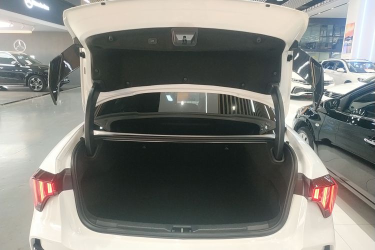 领克03 2025款 1.5TD DCT冠军版Pro机舱底盘23