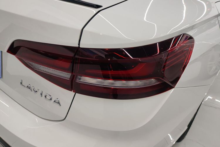 大众 朗逸 2024款 300TSI DSG星空领先版车身外观9