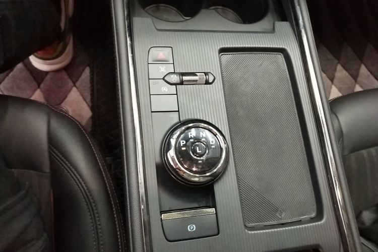 福特 蒙迪欧 2022款 EcoBoost 245 豪华型中控内饰18