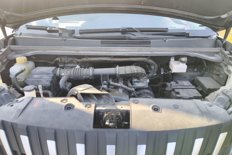 BAW北汽制造 锐胜王牌M7 2025款 2.0L 手动长轴舒适型 6/7座局部细节24