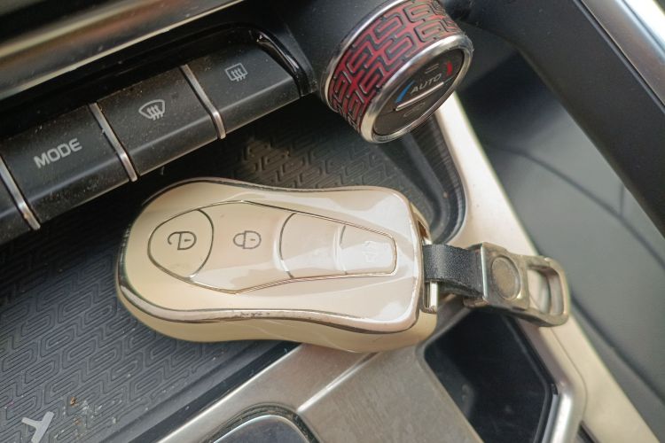 吉利汽车 星越 2019款 350T 耀星者中控内饰7001