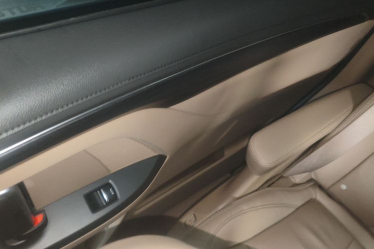 别克GL8 2021款 ES陆尊 653T 豪华型中控内饰7006