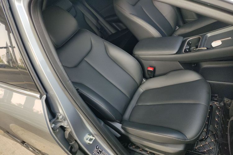 宝骏云海 2024款 140km 插混版局部细节41