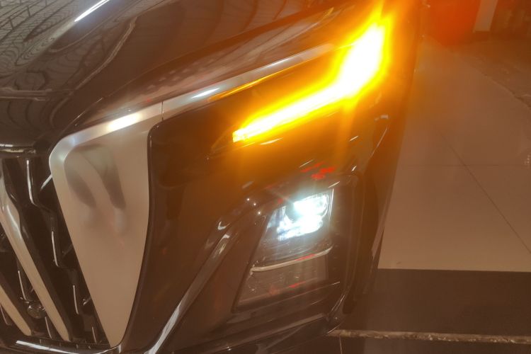 红旗HS3 2023款 1.5T 两驱善为版局部细节36