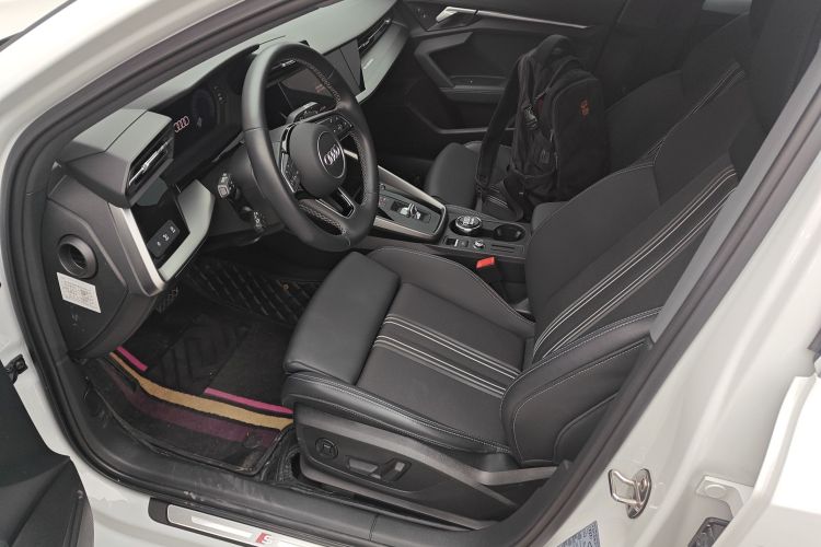 奥迪A3 2024款 A3L Limousine 35 TFSI 时尚运动型局部细节19