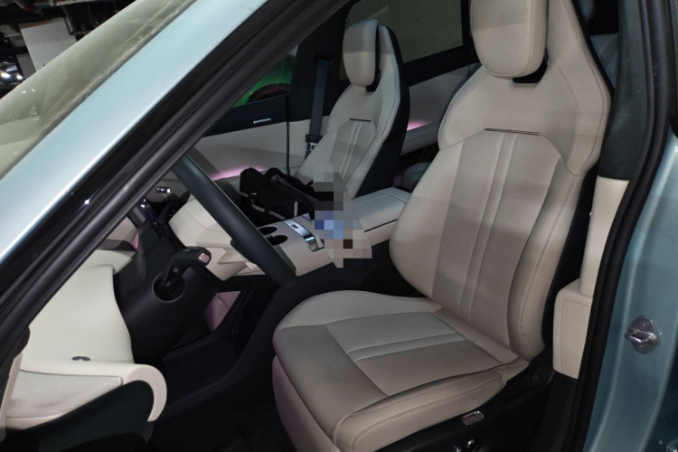 小米汽车 小米YU7 2025款 超长续航高性能四驱Max版中控内饰19