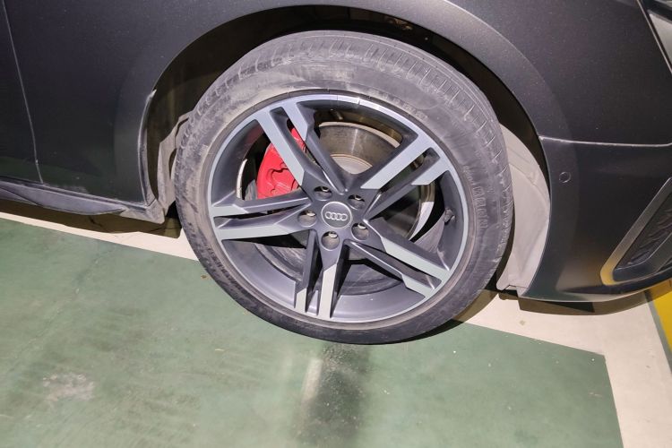 奥迪A4L 2020款 40 TFSI 豪华动感型车身外观6007