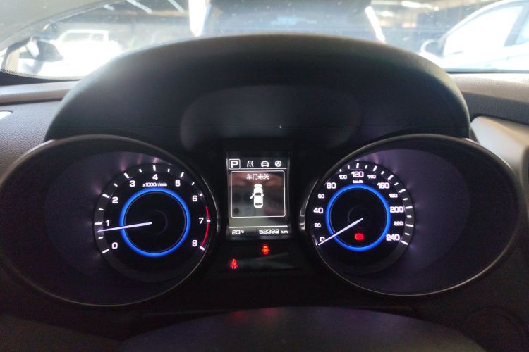 长安 逸动 2016款 XT 1.6L 自动俊酷型中控内饰14