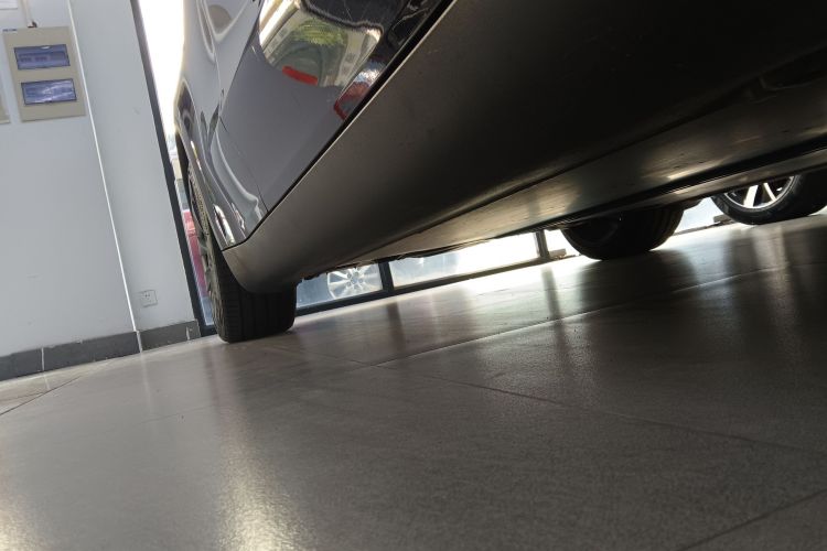 特斯拉 Model Y 2021款 标准续航后驱版局部细节9001