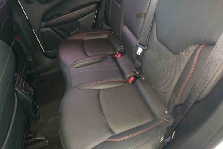 Jeep 指南者 2017款 200TS 自动高性能四驱版中控内饰21