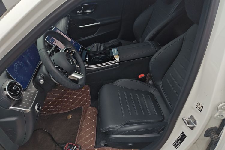 奔驰C级 2024款 C 200 L 运动版局部细节19