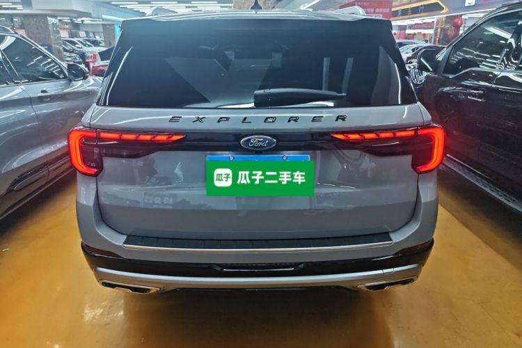 福特 探险者 2023款  EcoBoost 285 四驱赤金版 6座车身外观6004
