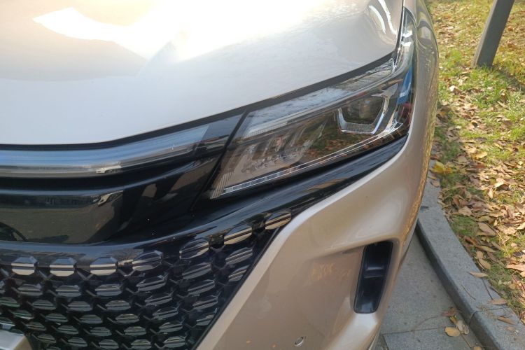 蓝电E5 2023款 1.5L DE-i 110KM旗舰型 7座局部细节36