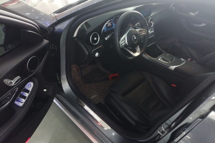 奔驰C级 2020款 改款 C 200 L 时尚型运动版中控内饰7003