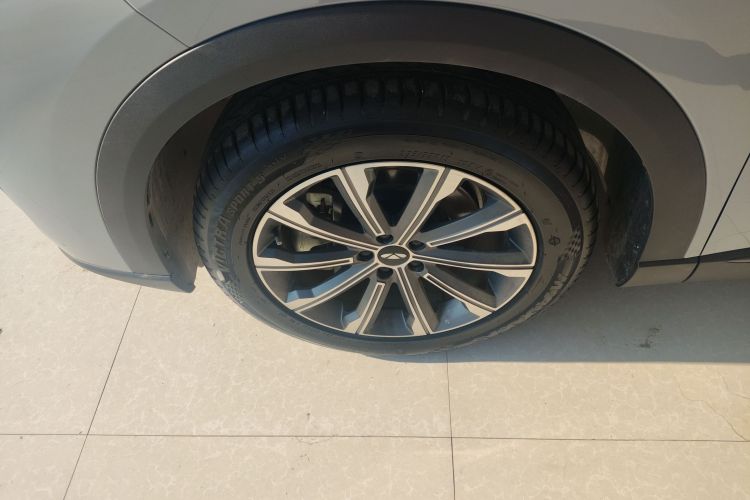 奇瑞 风云T9 2025款 120 长续航版尊荣型 7座 三元锂车身外观6007