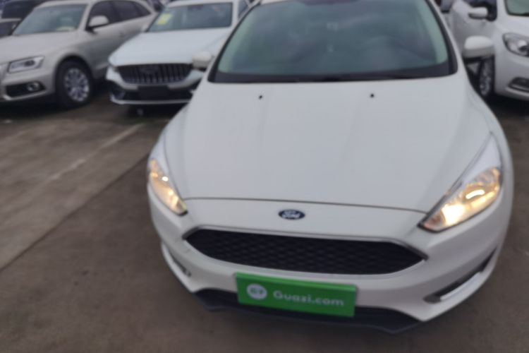 福特 福克斯 2018款 两厢经典 EcoBoost 180 自动精英型车身外观2