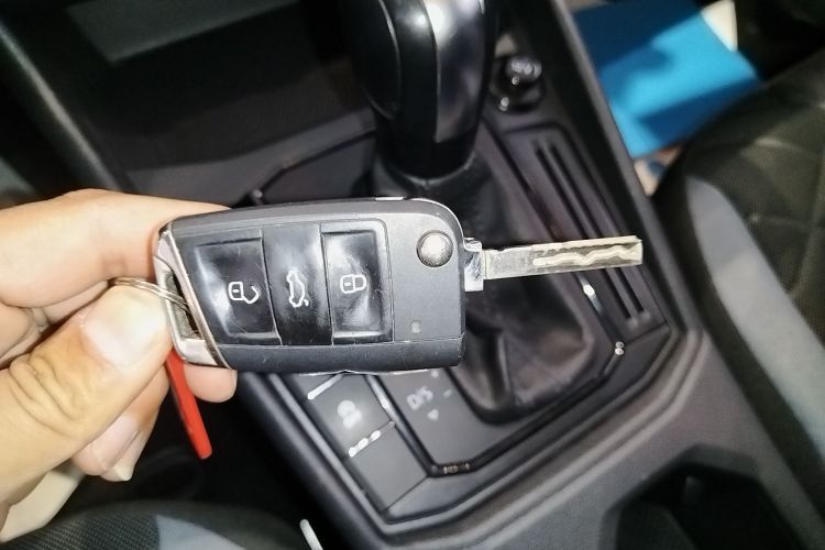 大众 朗逸 2023款 1.5L 自动得逸版中控内饰11