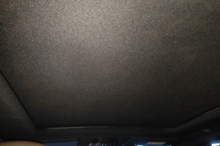 标致5008 2017款 380THP 7座豪华GT版中控内饰22