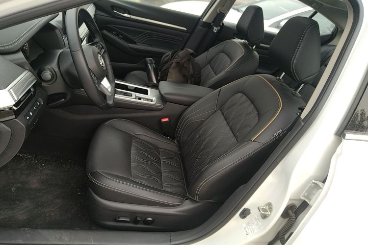 日产 天籁 2022款 2.0T XL 进享版中控内饰19