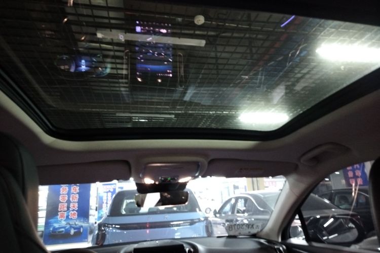 红旗HS3 PHEV 2024款 PHEV 115km 劲为版中控内饰22