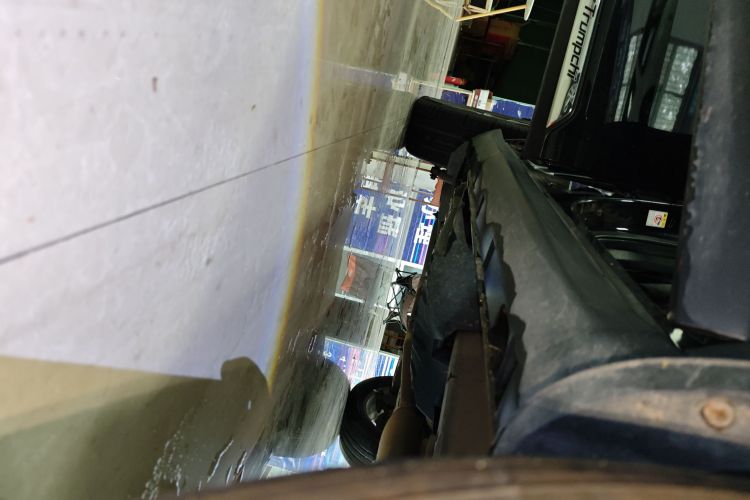 广汽传祺 传祺GS8 2017款 320T 两驱豪华智联版（七座）局部细节9001