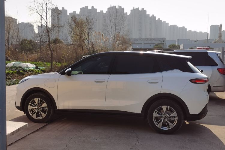 奔腾 悦意03 2025款 445km 欢悦版车身外观6003