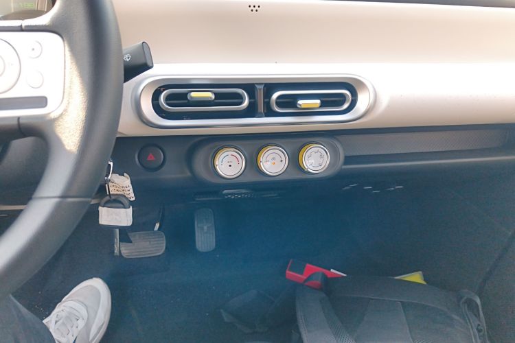 五菱汽车 宏光MINIEV 2024款 第三代 215km 青春版中控内饰16