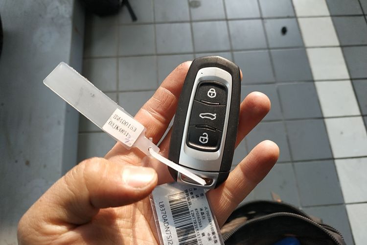 吉利银河 熊猫 2025款 210km 元气熊中控内饰11