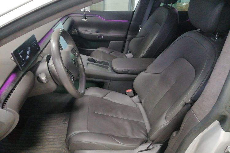 蔚来ET7 2022款 100kWh中控内饰19