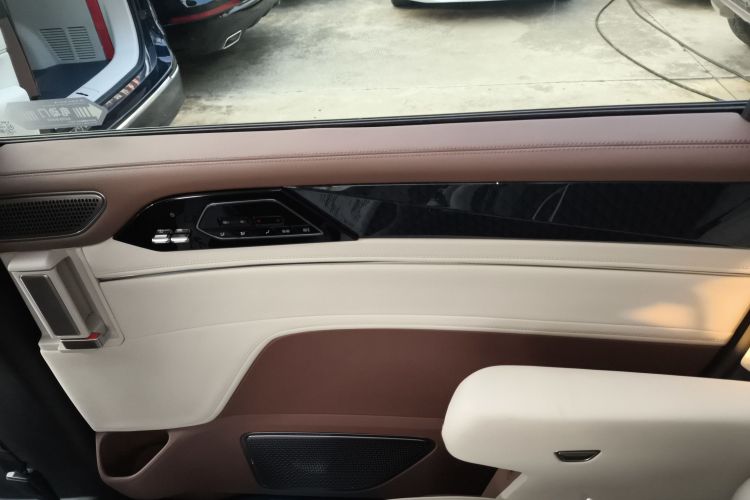 比亚迪 夏 2025款 DM-i 1.5T 180km 超越型中控内饰7006