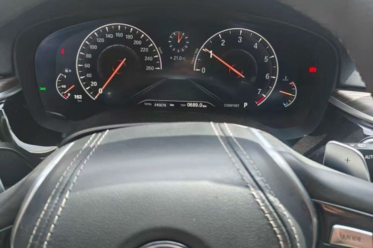 宝马5系 2018款 改款 530Li 尊享型 豪华套装中控内饰14