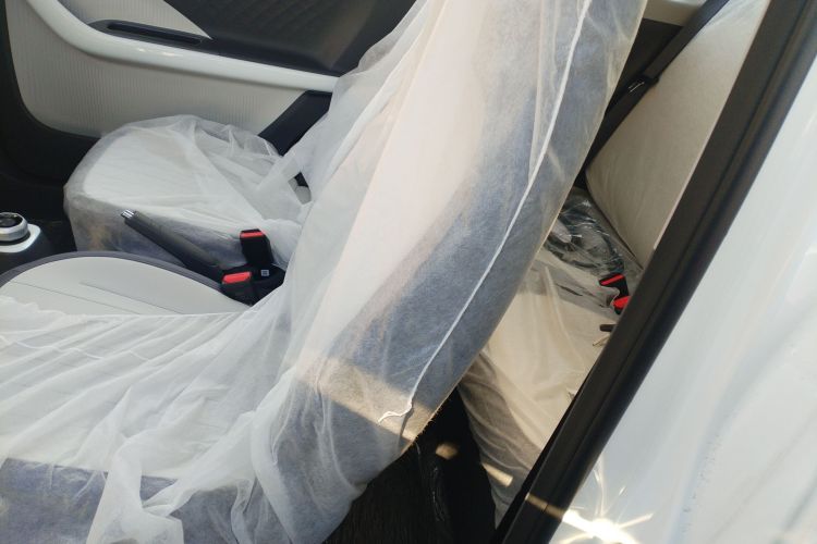 吉利银河 2025款 210km 熊猫卡丁中控内饰21