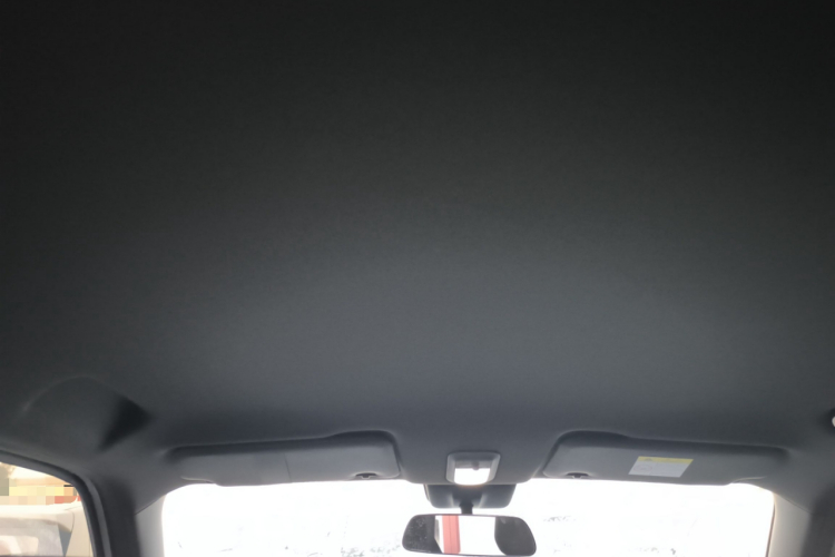 宝骏悦也Plus 2026款 301km旗舰版中控内饰22