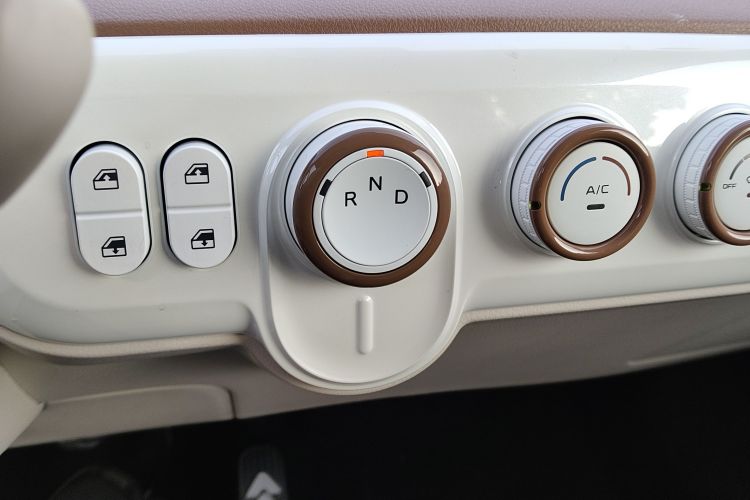 奔腾小马 2026款 222km 闪耀马局部细节18