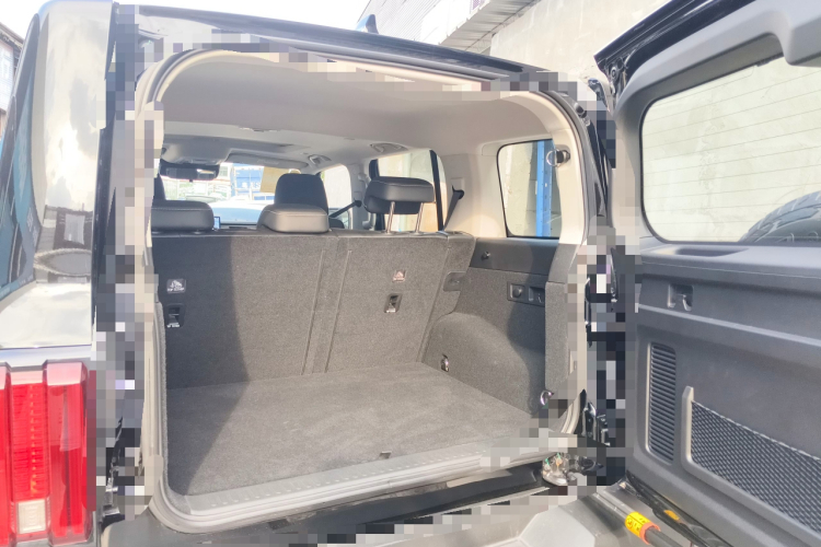 坦克300 2025款 2.4T 柴油版局部细节23