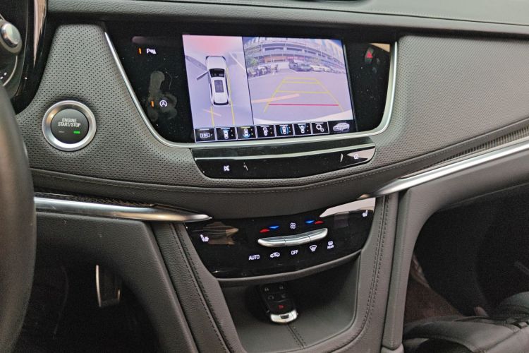 凯迪拉克XT5 2022款 2.0T 四驱豪华型（蜂鸟版）中控内饰16