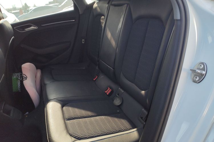 奥迪A3 2019款 Limousine 35 TFSI 时尚型 国VI中控内饰7004