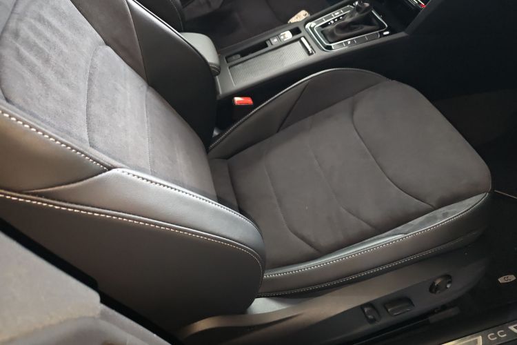 一汽-大众CC 2024款 330TSI 炫目版局部细节41