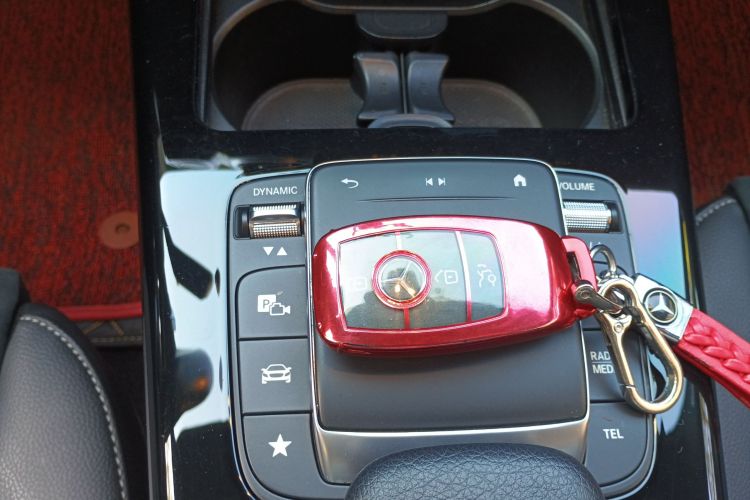 奔驰A级 2020款 改款 A 200 L 运动轿车时尚型中控内饰11