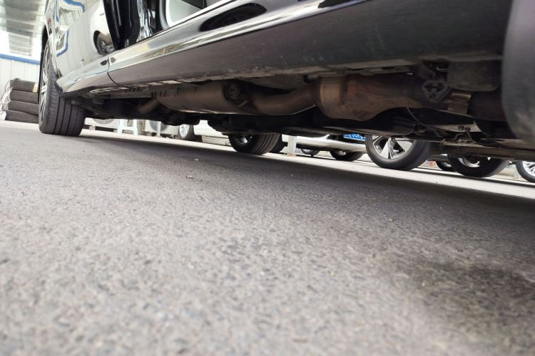 奔驰V级 2024款 V 300 L 长轴距尊贵版局部细节9001