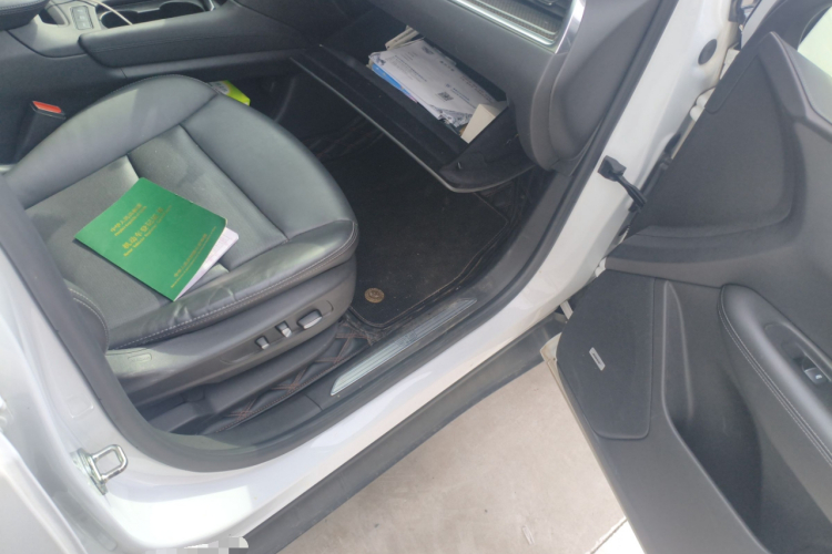 凯迪拉克XT5 2022款 2.0T 四驱豪华型（蜂鸟版）局部细节9005