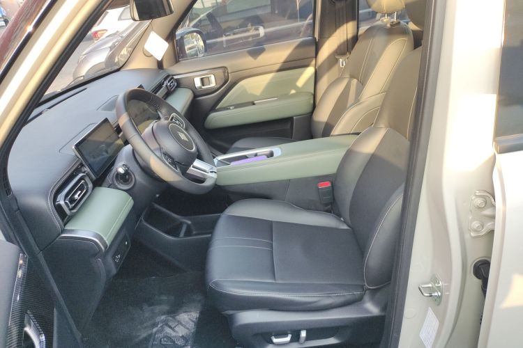 宝骏悦也Plus 2024款 智尊版 4座中控内饰19