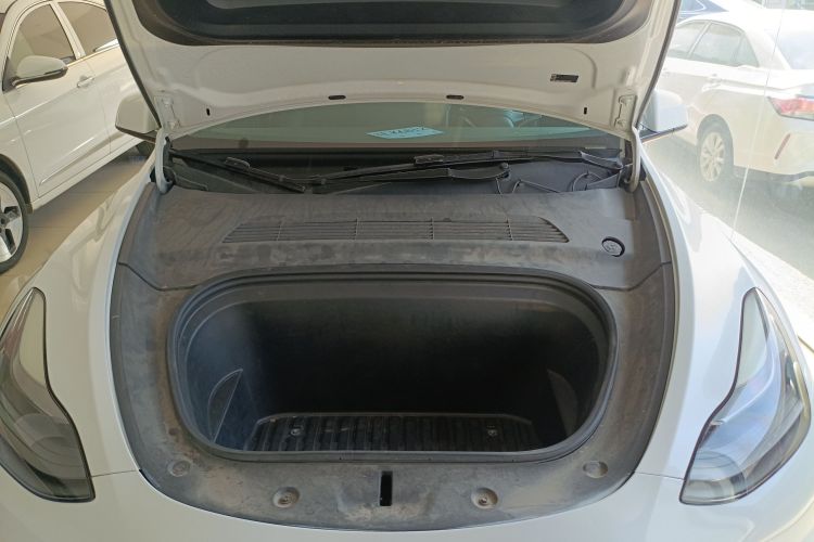 特斯拉 Model Y 2021款 标准续航后驱版机舱底盘24