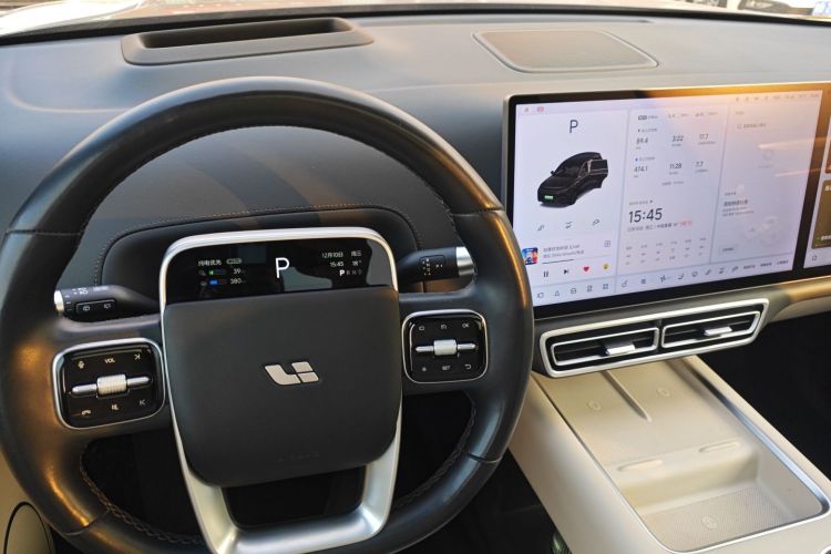 理想汽车 理想L8 2023款 Pro中控内饰18
