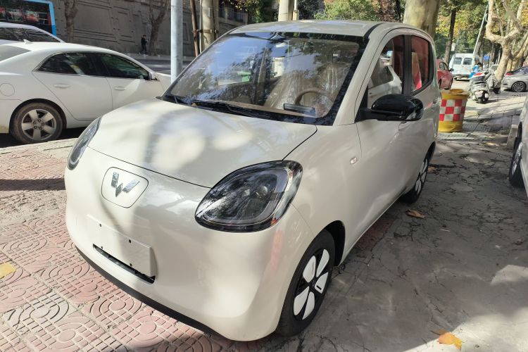 五菱汽车 宏光MINIEV 2025款 四门版 进阶款车身外观1