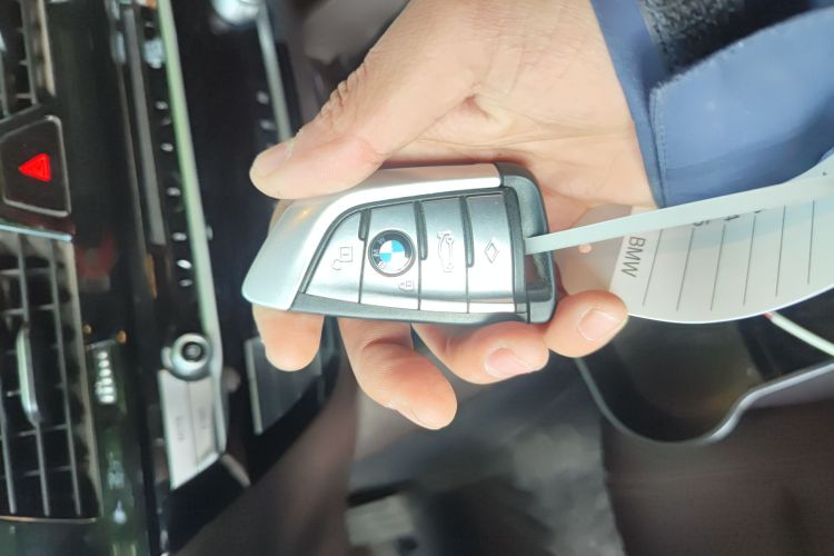 宝马5系 2018款 525Li 豪华套装中控内饰7001