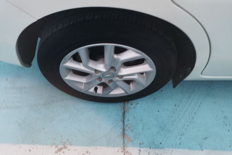 日产 骐达TIIDA 2021款 1.6L CVT酷动版车身外观6008