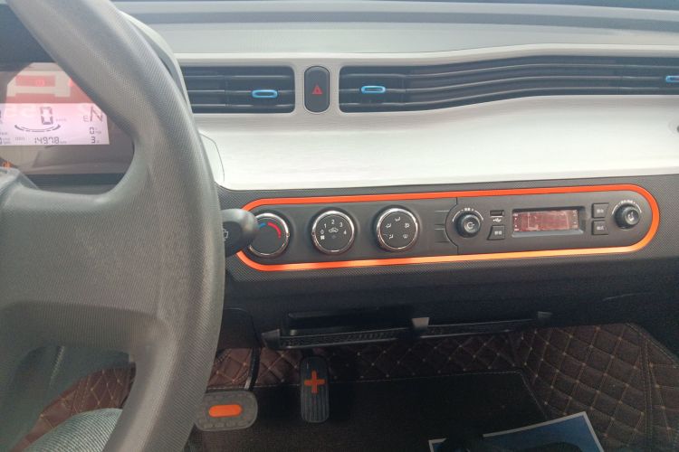 五菱汽车 宏光MINIEV 2022款 轻松款 磷酸铁锂中控内饰16