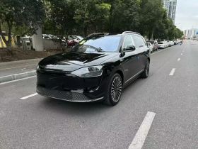 鸿蒙智行 问界M9 2025款 纯电 Ultra版 100kWh 5座版